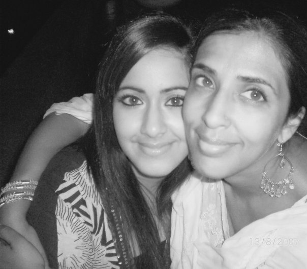 Dr. Zareen Roohi